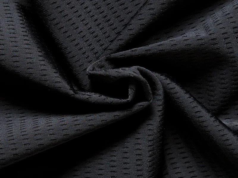 Quels sont les types de tissus fonctionnels pour les vêtements de sport ?
